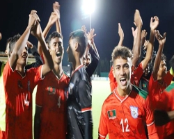 পাকিস্তানকে হারিয়ে ফাইনালে উঠেছে বাংলাদেশ